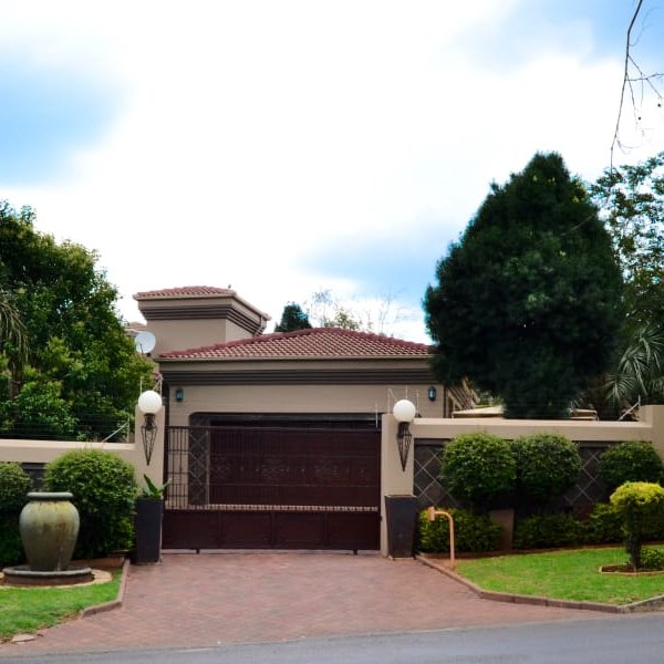 Tuscany Place , 21 Sondagsrivier Street, Aerorand - Property Ref: f108385, Middelberg, Gauteng